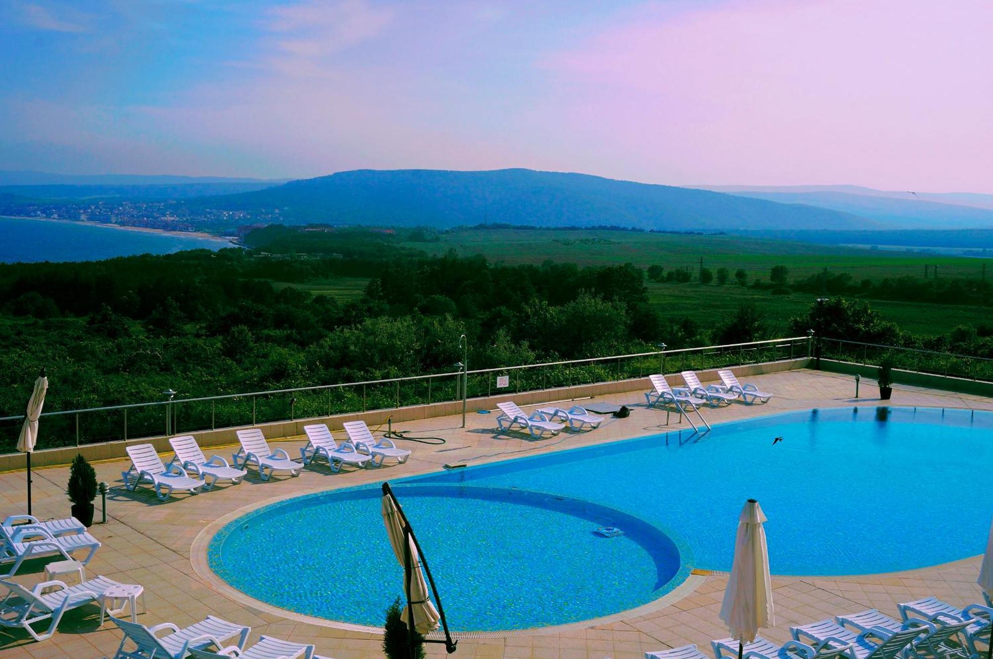 Апартаменти Сънбрийз - Sunbreeze Apartments Byala  Esterno foto