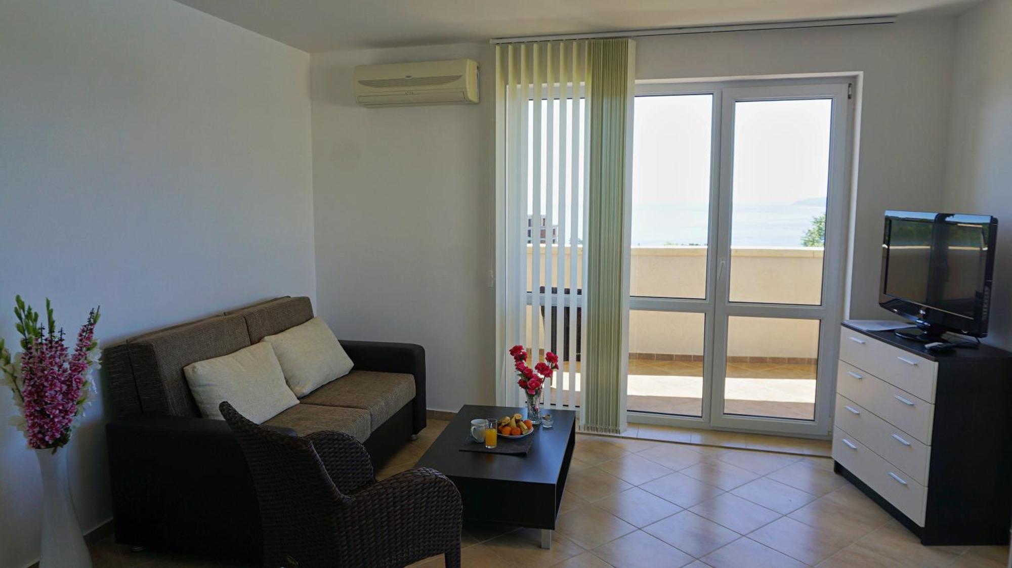 Апартаменти Сънбрийз - Sunbreeze Apartments Byala  Esterno foto